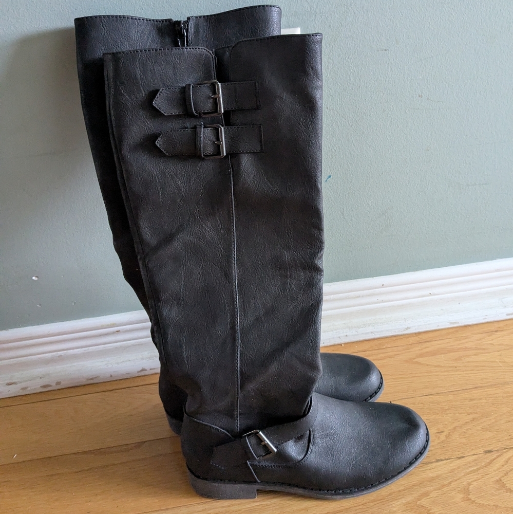 JustFab Black Jurnee Flat Boots